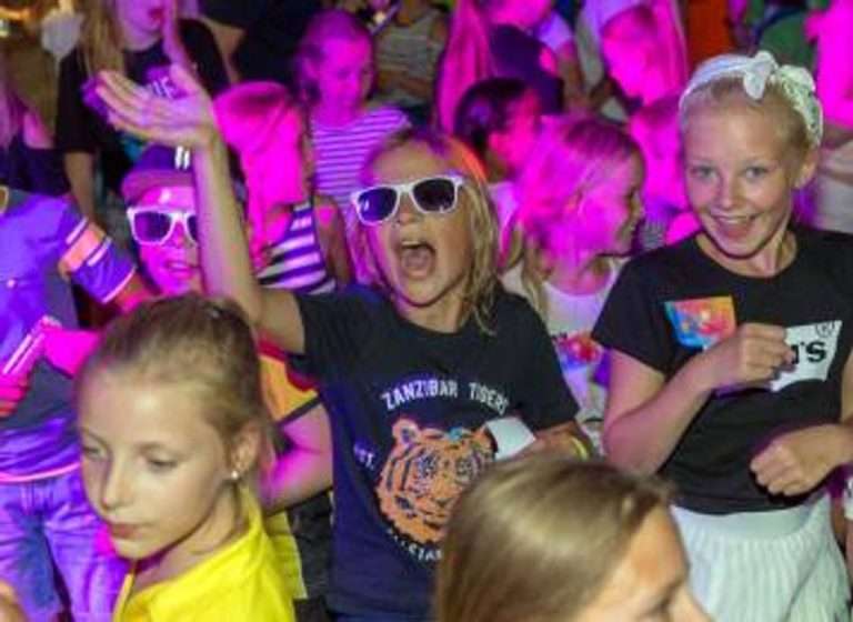 Disco at your children's party in Amsterdam with Blijwin: children's DJ
