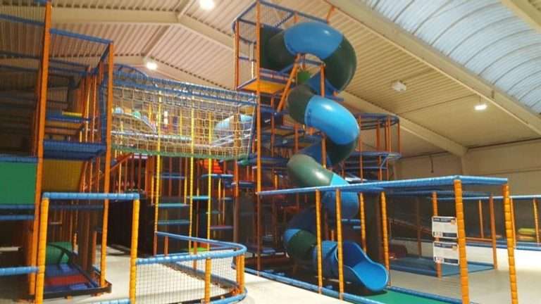 Indoor play paradise Darteldome Amsterdam