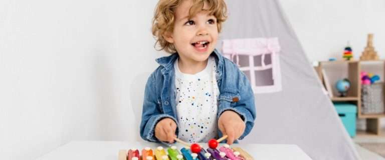 FamFam.nl: platform for second-hand children's stuff in t Gooi