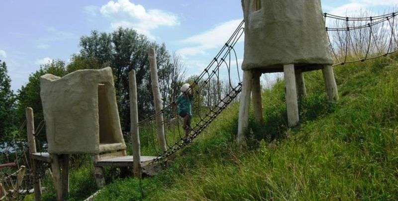 Play forest Meermond