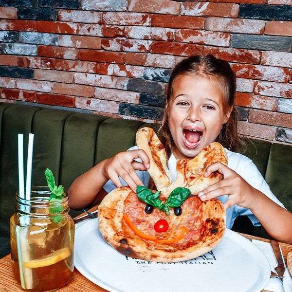 Kinderfeestje met pizza's bakken bij Happy Italy Almere
