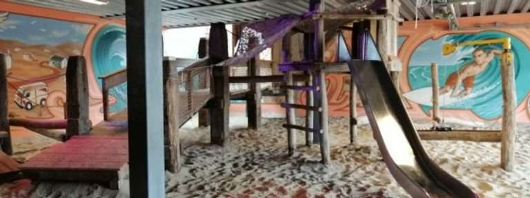 Good food and play at restaurant Gestrand | Camping de Lakens