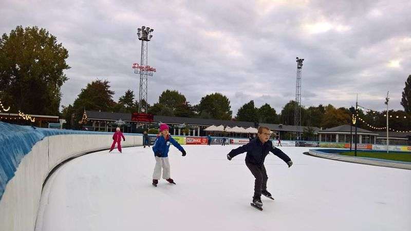 Jaap Eden Ice Rink