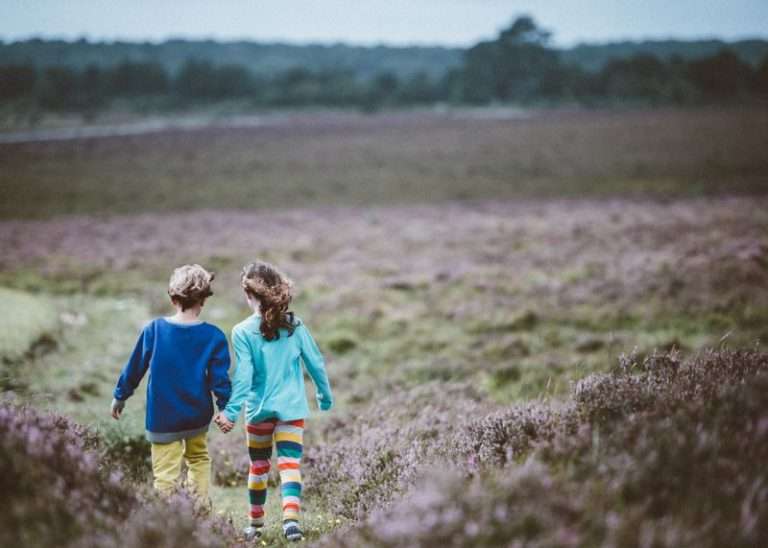 Wandelen door de duinen bij Heemskerk