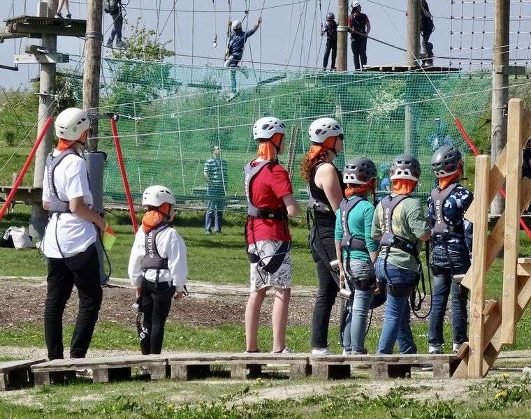Klimmen met de klas bij Klimpark21 in Nieuw-Vennep