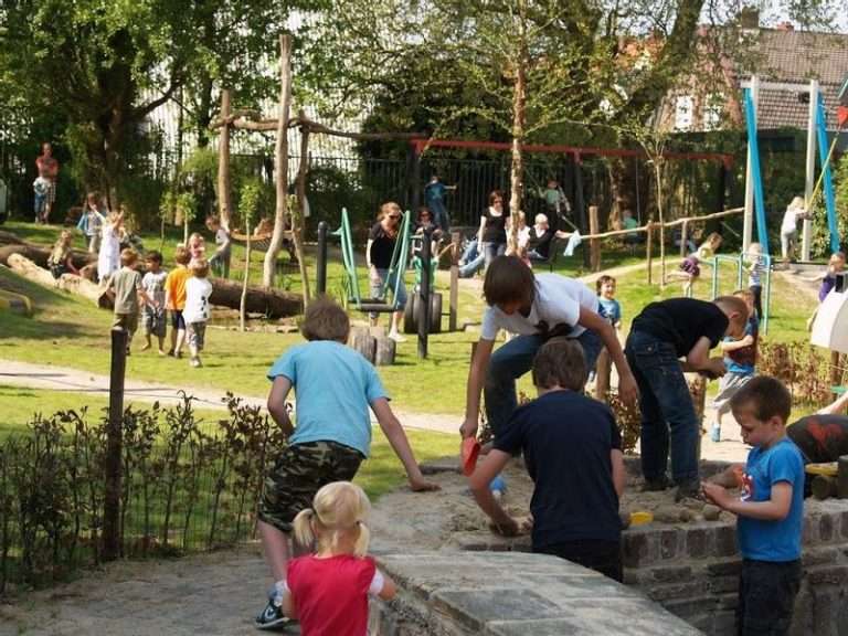 Nature playground Moby Dick