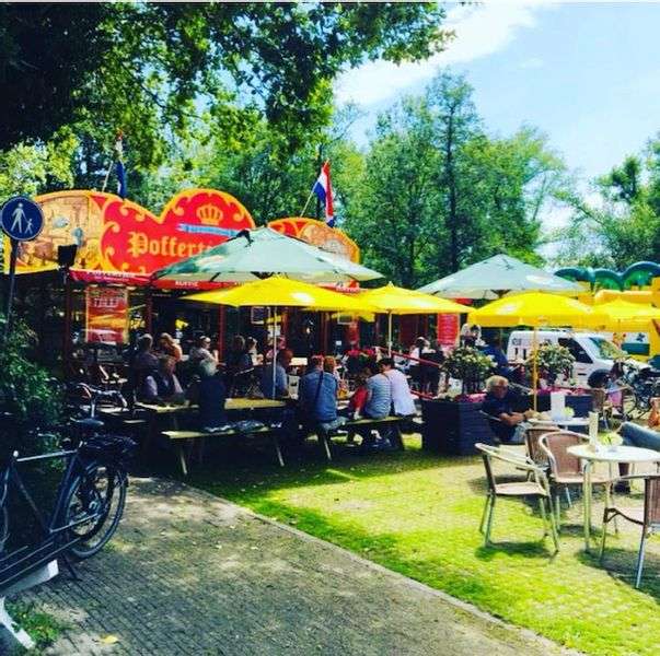 Poffertjes and pancakes at the Poffertjessalon