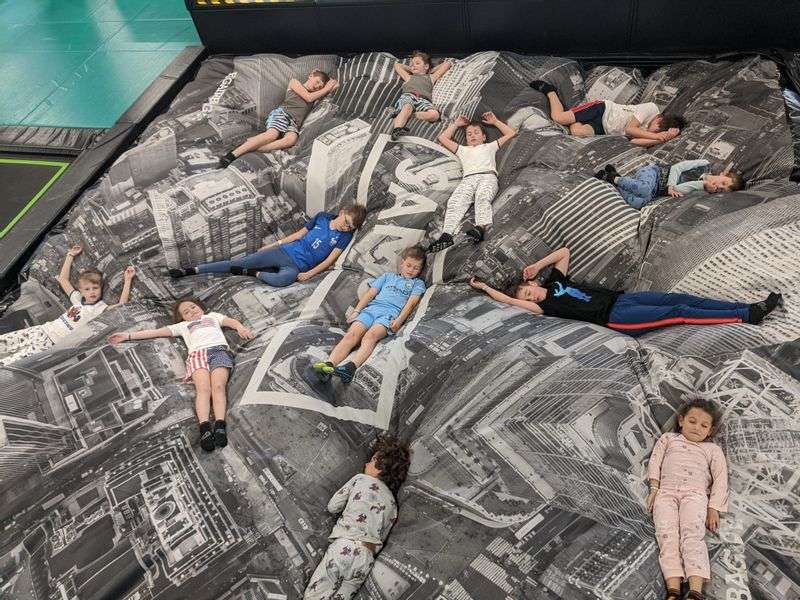 Pyjama Jump Party bij Samcity in Hoorn