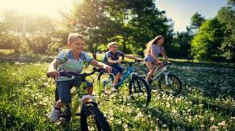 Children’s bicycles and scooters rental at Renttourbuy Hoorn