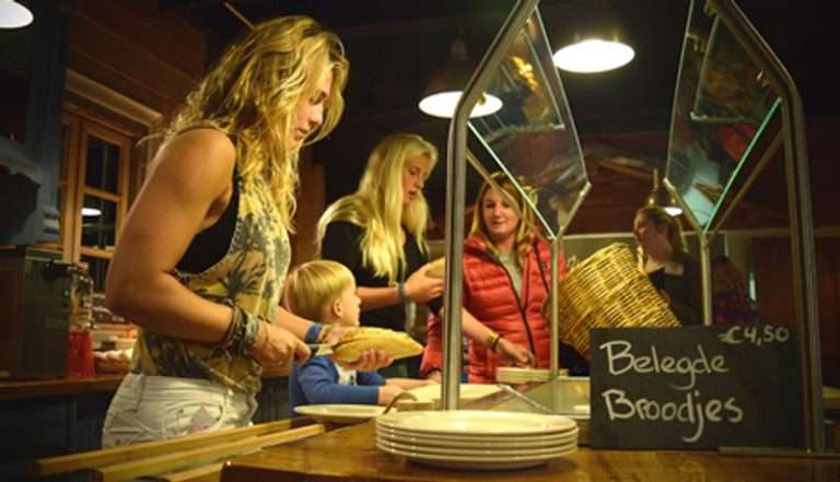 Cozy dinner at SchneeBlick at SnowWorld Amsterdam in Spaarnwoude