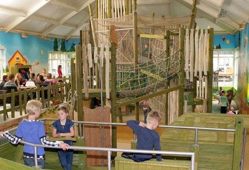 Indoor speelhal de Avonturij in Bakhuizen