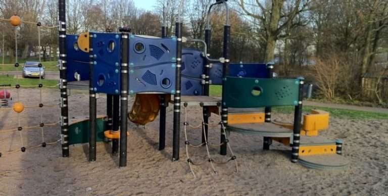 Spelen in de Speeltuin Molenplas