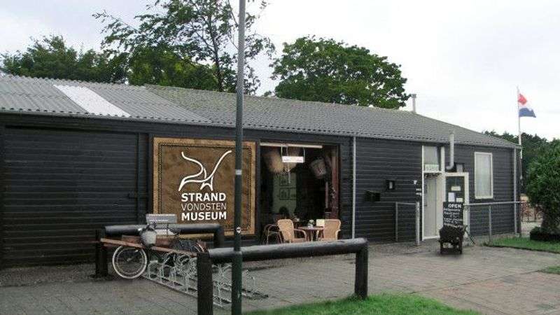 Beach finds museum (Strandvondstenmuseum)