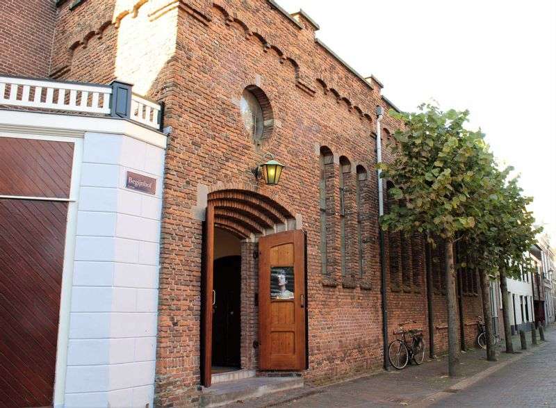 Nice performances in Theater de Liefde in Haarlem