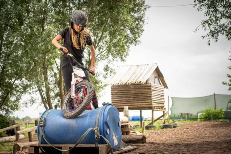 Trialbike Experience bij Stal Oostwal in Broek in Waterland