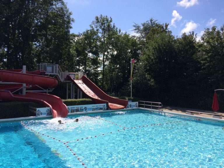 Swimming pool outdoor pool De Bever