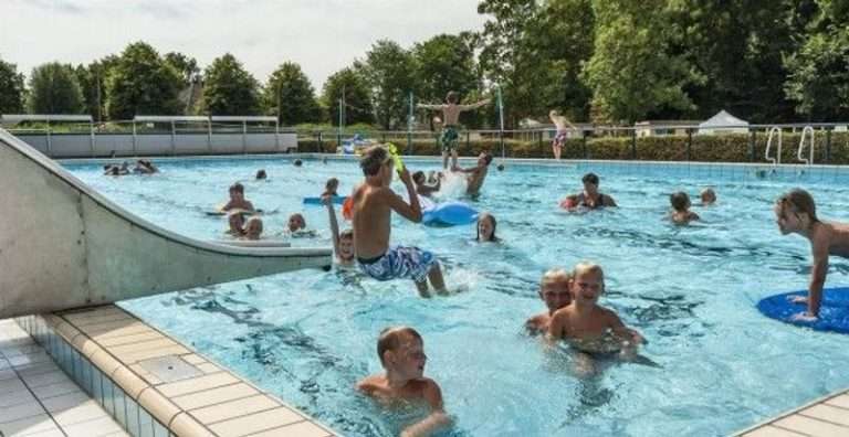 Zwembad  buitenbad De Veersloot