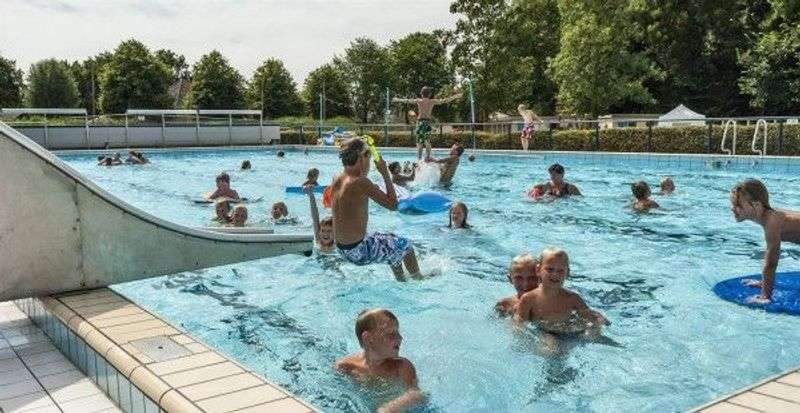 Zwembad  buitenbad De Veersloot