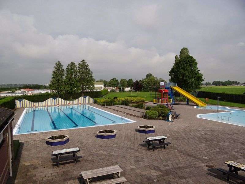 Swimming pool outdoor pool Molenbad